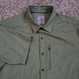 Ascend Short Sleeve Men Sz L‎ Button Up Green Polyester Shirt